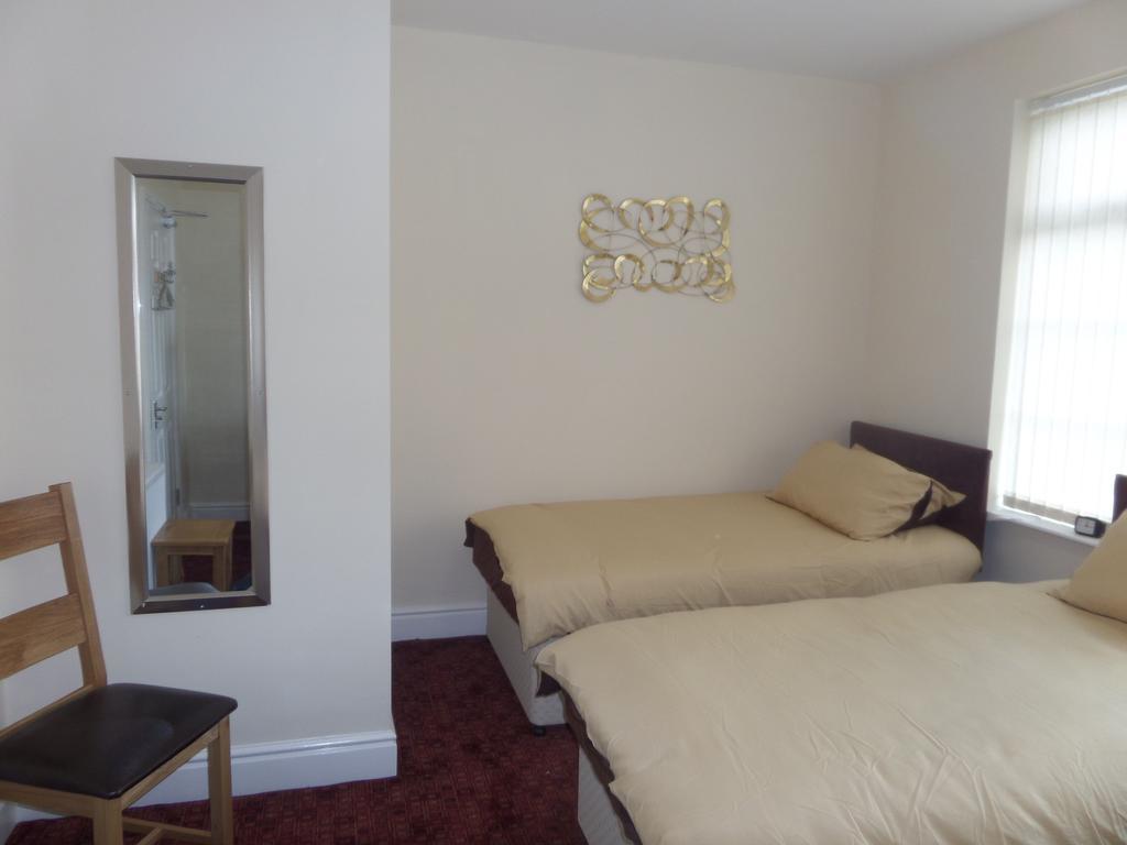 The Cabbage Hall Hotel Liverpool Oda fotoğraf